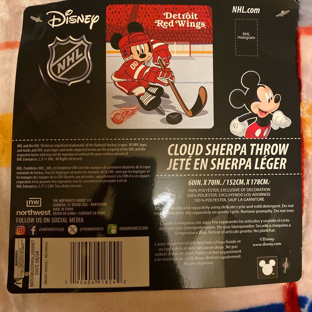 Detroit red wings Mickey Mouse blanket nfl